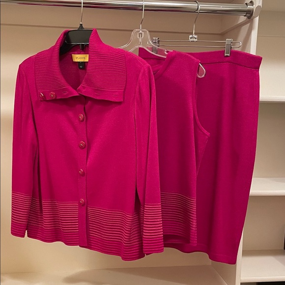 St. John Vibrant Pink Skirt Ensemble - Picture 1 of 14